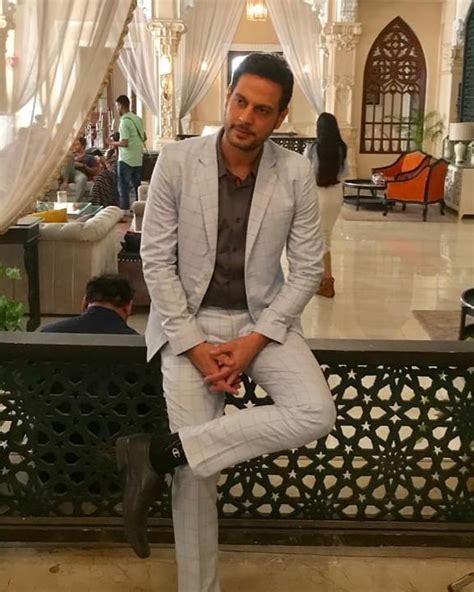 Vimarsh roshan biography of christopher