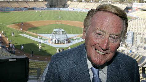 Vin Scully, iconic former Los Angeles Dodgers broadcaster, dies