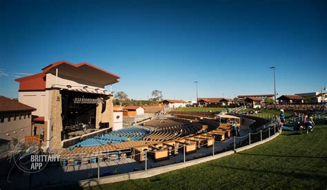 Vina robles amphitheatre. PASO ROBLES, Calif. – March 5, 2024 – Get ready to experience an electrifying fusion of musical talent as two legendary bands, Los Lobos and Los Lonely Boys, come together for an unforgettable co-headlining tour, aptly titled "The Brotherhood Tour."Joining them as support is the dynamic group Son Rompe Pera.This tour, which … 