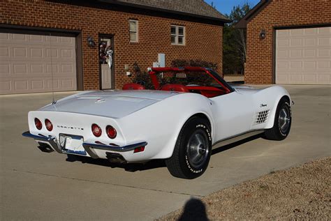 Vince conn corvette. 1969 corvette coupe, numbers matching 427/390hp with a 4 speed transmission. Very well documented with a protecto plate and tank sticker. Options are factory a/c, power steering, power brakes, power windows, leather seats,tilt and telescopic steer column, map light. Excellent body and frame, good paint and chrome. Repainted to mossport green. 