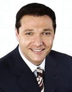 Vince dementri. DeMentri in altercation at Hooters. Vince DeMentri, anchorman for WICS television news, was reportedly involved in a physical altercation at Hooters in Springfield hours after Tuesday’s election. The altercation reportedly involved DeMentri and Garrett Brnger, another reporter for the station. Their status with the station is not clear. 