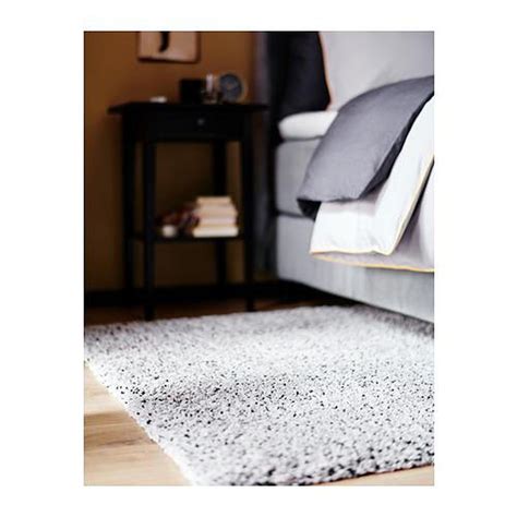 Goes well with. VINDEBÄK Rug, high pile, dark green, 133x195 cm A rug to please your feet in a two-tone mélange that creates a lively and cosy feel in your living room or bedroom. The anti-skid backing protects the floor, so an extra underlay isn’t needed. The two-tone mélange yarn creates a lively expression.. 