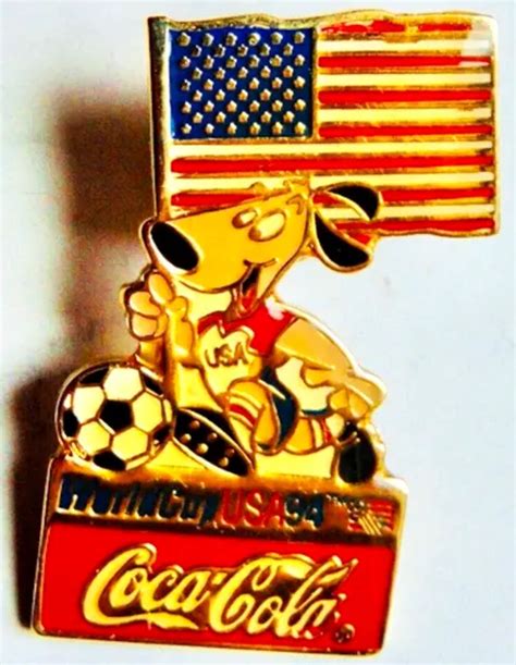 Vintage Coca-Cola Pin Soccer FIFA World Cup 1994 Team USA DO