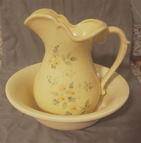 Vintage McCoy USA 7549 Off White Floral Pitcher and Bowl /Basin,