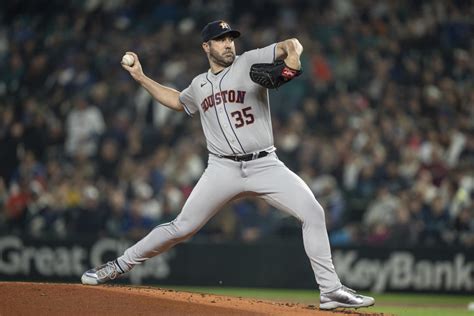 Vintage Verlander silences Seattle as Astros top M’s 5-1 to open key series in playoff race