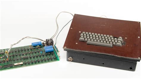 Vintage computer that helped launch the Apple empire is being sold at auction