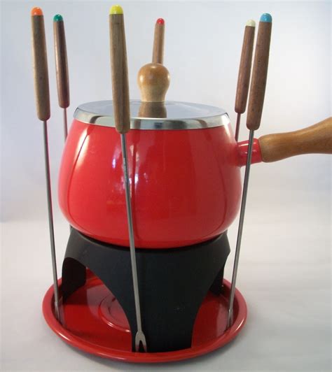 Vintage fondue pot. Vintage 1970's Brown Hombre Electric Fondue Pot with Fondue Forks by Meyer - Works - Vintage Fondue Accessories - Vintage Party Decor (6.7k) Sale Price $31.60 $ 31.60 