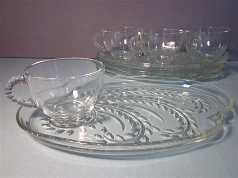 Hazel Atlas ORCHARD Snack Set Vintage Set of 4 APPLE Shaped Glass Tray with Cup MORE Available (258) $28.79 $35.99 (20% off) Vintage Milk Glass, Snack Plates and Cups, Grape Pattern, 4 Plates, 4 Cups, Made in USA, Excellent Condition (581) $19.99 $24.99 (20% off) YORKTOWN Snack Set - The Federal Glass Company - from 1950's - Original Box (447). 