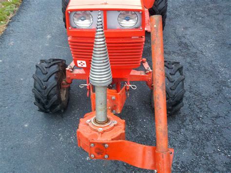 Lot of 4 vintage gravely`s. sold as one lot. 1. 1960 Model LI 6.6hp mower deck and has the 2 speed axle2. 1963 Model L8 6.6hp electric start, rotary plow and has the 2 speed axle3. Model Tag Missing. Has mower deck Electric start and the 2 speed axle4. Model Tag Missing. Partially taken apart, has the 2 speed axlethe 2 speed axle was an optionsome loose parts included, and the so is th. 
