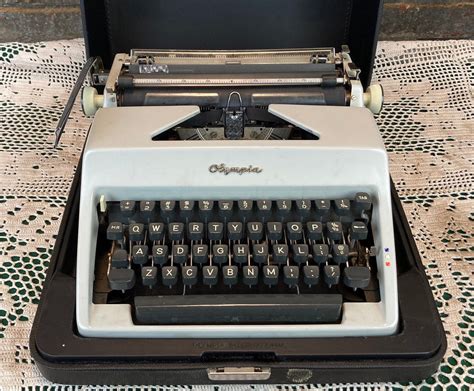 Mp4muvi - th?q=Vintage olympia sm8 manual typewriter ribbon