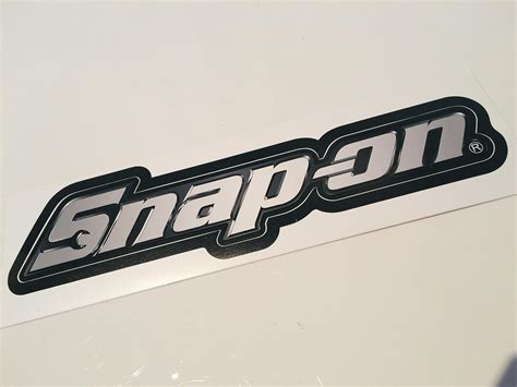 Vintage snap on decals. This decal was issued in the early 1990's before the Snap-on logo was updated. This decal is in new mint condition. Part #SSX1447. 