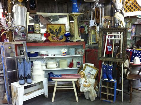 Antique Alley Mall brings the finest Antique and Vintage Items to La