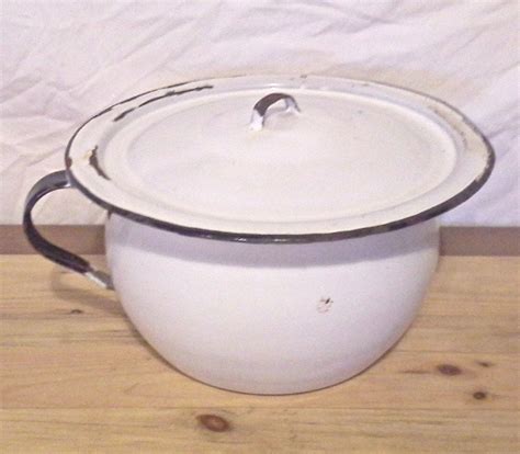Vintage Georges Briard White Enamelware 3 Quart qt Pot Pan with Lid Corn Pattern. ... George Briard enamel pot Vintage One Quart Pineapple. $10.80. $7.20 shipping. . Vintage white enamel pot with lid