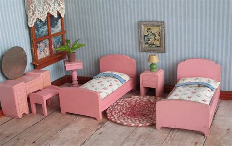 Vintage wooden dollhouse furniture. Things To Know About Vintage wooden dollhouse furniture. 