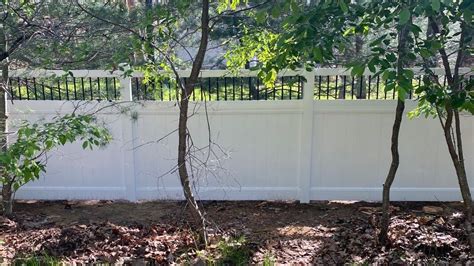 Vinyl fence supply.  Reduced need for repainting or frequent vinyl fence ...