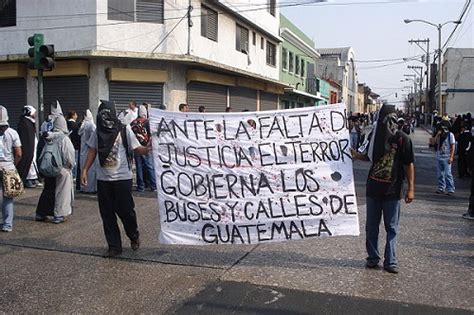 Violencia doméstica y agresión social en guatemala. - Informatica 2 - polimodal con 1 disquet.