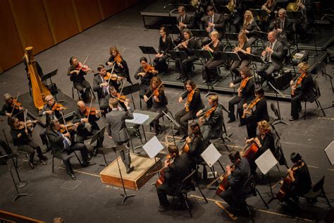 Virginia symphony. The organizations are combining forces to enhance music education in Hampton Roads. HAMPTON ROADS, VA (Feb. 21, 2019) — The Virginia Symphony Orchestra (VSO) and Old Dominion University have signed a collaborative agreement to encourage presentation, growth, education and continued development of music in … 