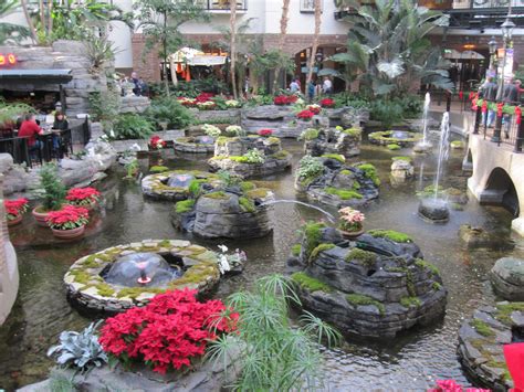 Visiting the Gaylord Opryland Resort Gardens in …