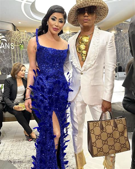 Profile picture of Vivian Ondricka