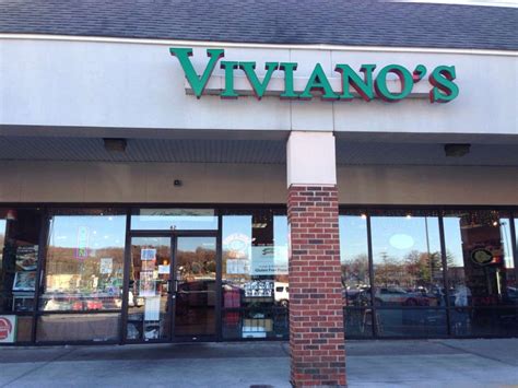 Vivianos - Established 1950, largest Italian grocery store in St. Louis. On line ordering for complete store inventory of food and gift baskets. 
