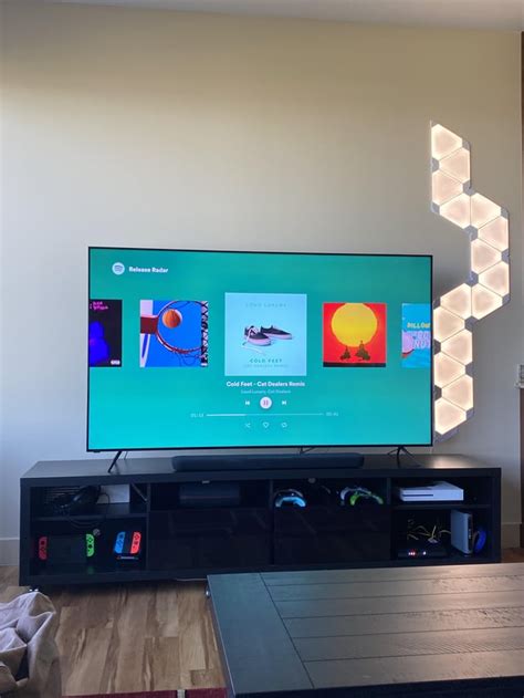 The Vizio M-Series Quantum X (M65QXM-K03), or Vizio MQX for short, takes on TCL and Hisense for the best bang-for-your-buck TV. While it isn't aimed at enthu.... 
