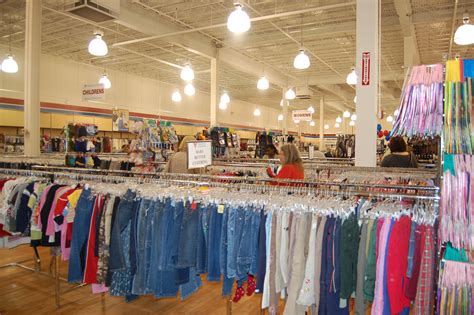 Voa thrift store. The clothes you don't wear anymore, those pots and pans taking up space in your cabinets, well, somebody wants to buy them, and that money will go directly to someone in need. 5411 S Cedar Street. Lansing, MI 48911. Get Directions. (517) 272-3126. Store Hours. Mon-Sat 9am - 9pm. Sun 10am - 7pm. Donation Center Hours. 