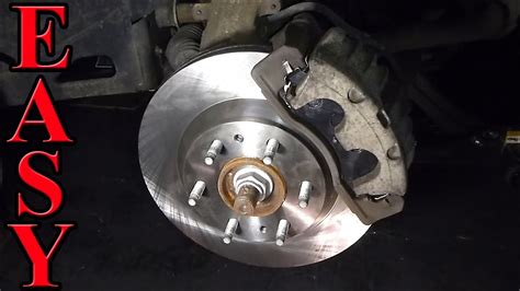 Volkswagen Amarok Front brake pad and rotor replacement