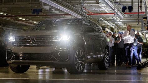 Volkswagen recalls 143,000 Atlas model SUVs over faulty passenger-side front airbag