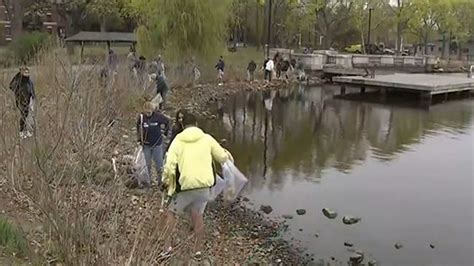 Volunteers collect thousands of pounds of trash during annual Earth Day cleanup along Charles River