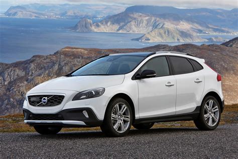 Volvo V40 Cross Country 2.0 D2 Kinetic NAVI XENON PANOD