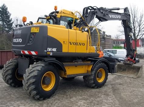Volvo ew140c wheeled excavator service repair manual instant. - Fuehrer durch das bayerische nationalmuseum in münchen. neue offizielle ausgabe.