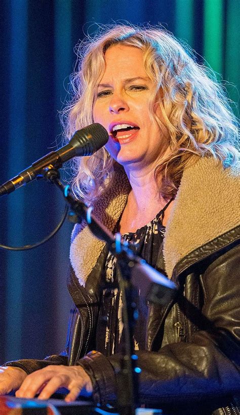 Vonda shepard. Official Website for American Singer, Songwriter, Actress & Music Star of TV's Ally McBeal. Visit for information including tour dates, bio, discography, images and the offical webstore. 