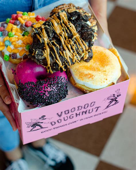 Voodoo Doughnuts announces December opening date in Fulton Market