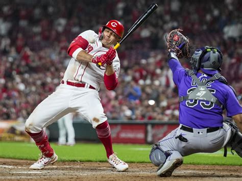 Votto homers and has 3 RBIs in return, Reds beat Rockies 5-4 for 9th straight win