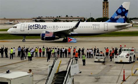 Vuelo 2137 jetblue. JetBlue ofrece vuelos a más de 90 destinos con entretenimiento gratuito durante el vuelo, meriendas y bebidas gratuitas de marca, mucho espacio para las piernas y un servicio galardonado. 