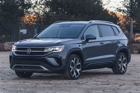 Vw taos reviews. Current Model. The Taos small SUV slots beneath the Tiguan. The 1.5-liter turbocharged four-cylinder engine, coupled with a dual-clutch automatic on all-wheel-drive versions, delivers uneven ... 