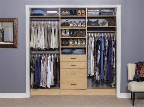 Walk In Closets vs. Reach In Closets: The Pros and … - balustradellc