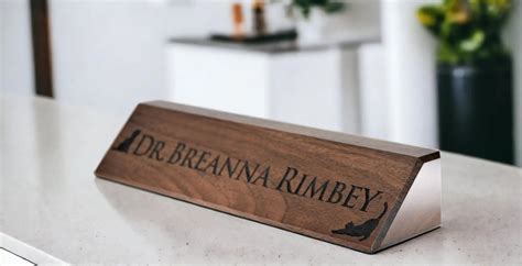 Walnut Desk Name Plate - Etsy - muktibox.com