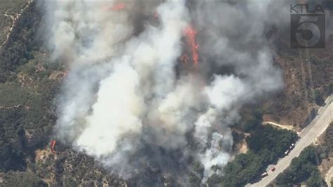 WATCH: Brush fire breaks out in Sylmar