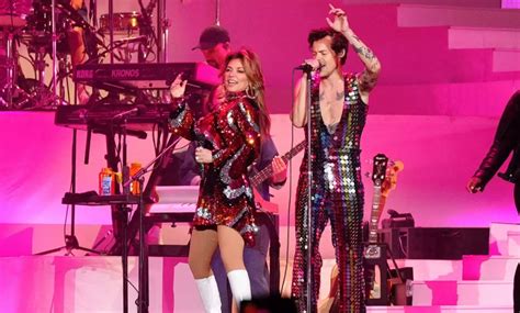 WATCH: Harry Styles performs duets with Shania Twain at …