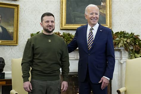 WATCH: Zelenskyy meets with Biden, visits Capitol Hill seeking more US aid for Ukraine