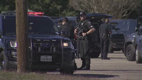 WATCH LIVE: Austin ISD officer shot at Northeast ECHS; suspect still at large