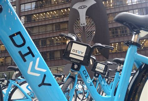 WATCH LIVE | Chicago expands Divvy bikeshare system