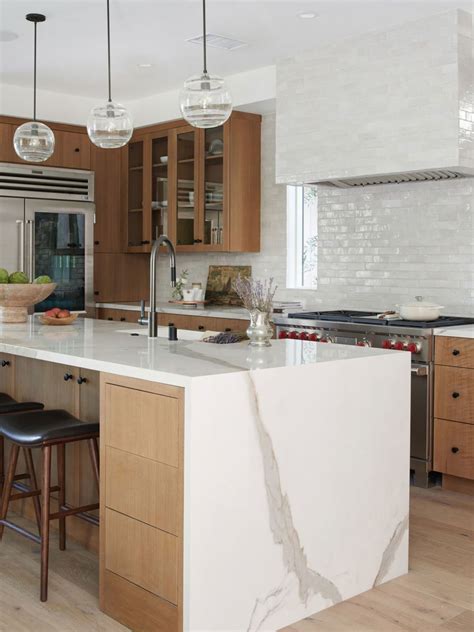 Waterfall Kitchen Island Make Statement with Dramatic … - balustradellc