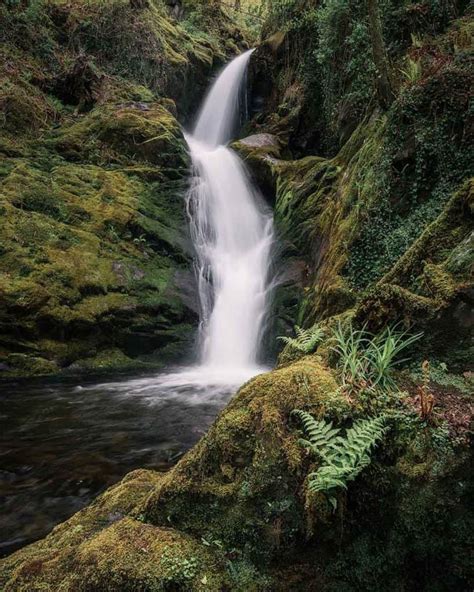Waterfall photography in Wales - balustradellc