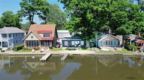 Waterfront and Lakeside Luxury Cottages | Lakeside and Waterfront ... - balustradellc