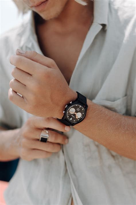 Waterproof Watches for Men: Top Picks for Every Adventure in 2025 - balustradellc