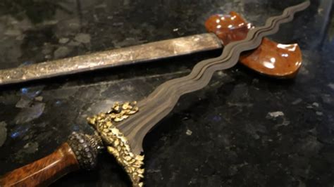 Weapons History 101: The Javanese Kris - BRUTE de FORGE - balustradellc