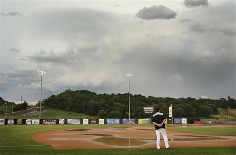 WEATHER DELAY: Texas baseball's tournament opener stalled by rain