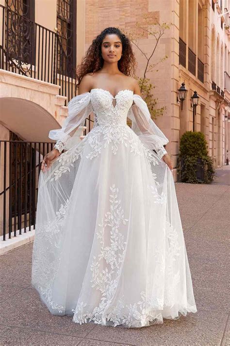 Wedding Gowns - Columbus Lace - muktibox.com
